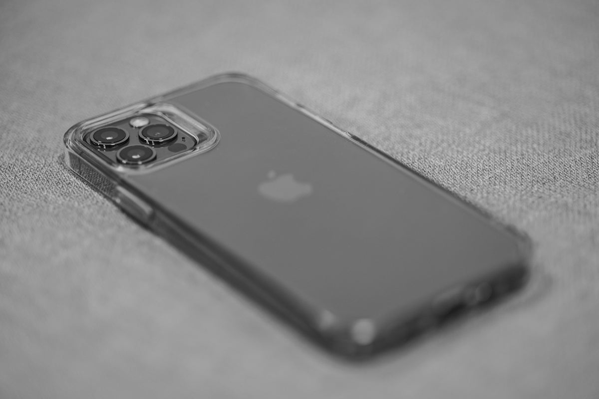a black and white photo of an iphone